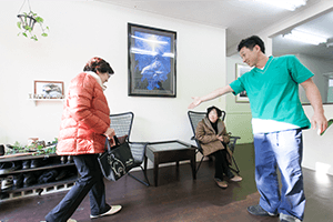 JR横須賀線「逗子」駅から当院までの道順9